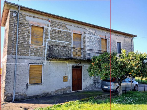 casa indipendente in vendita ad Arce