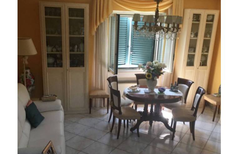 casa indipendente in vendita ad Arce in zona Collenoci
