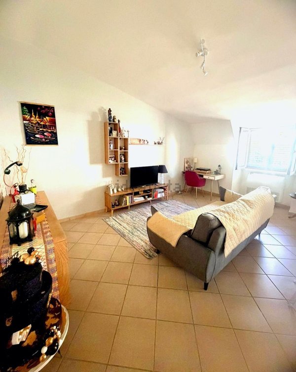appartamento in vendita ad Arce in zona Collenoci