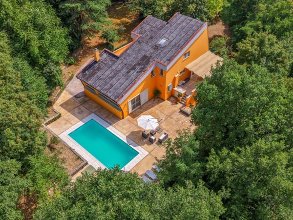 casa indipendente in vendita ad Arce in zona Collealto