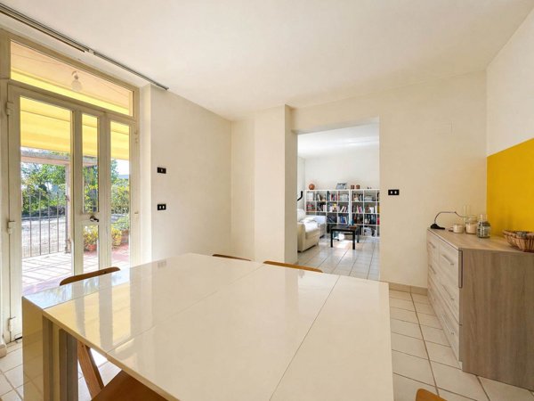 casa indipendente in vendita ad Arce in zona Portone