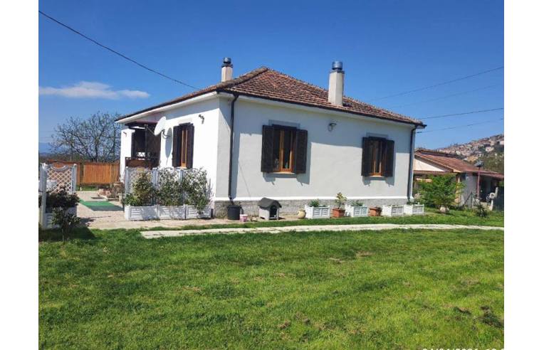 casa indipendente in vendita ad Arce