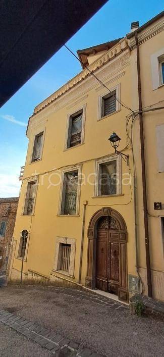 casa indipendente in vendita ad Arnara