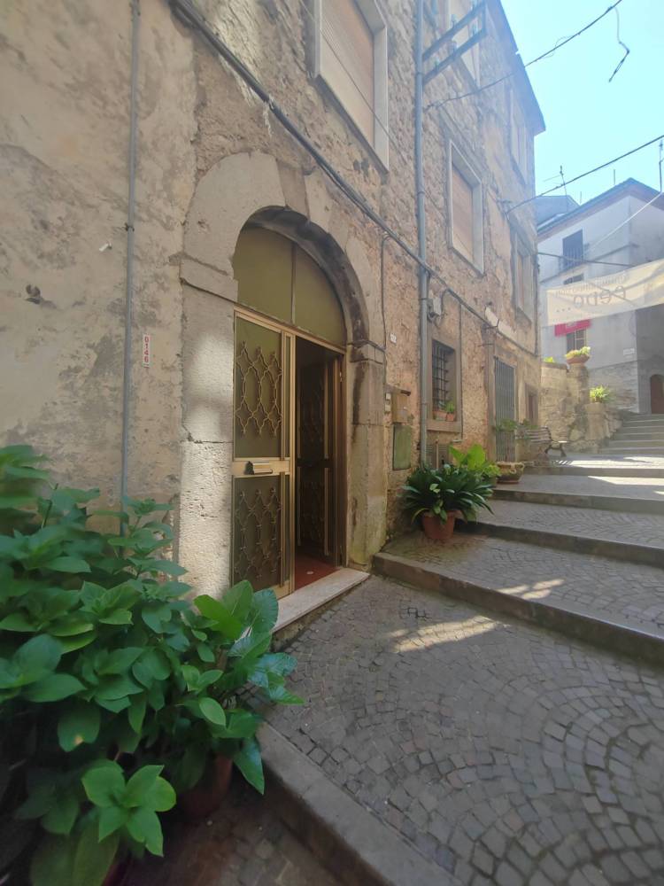 appartamento in vendita ad Arnara