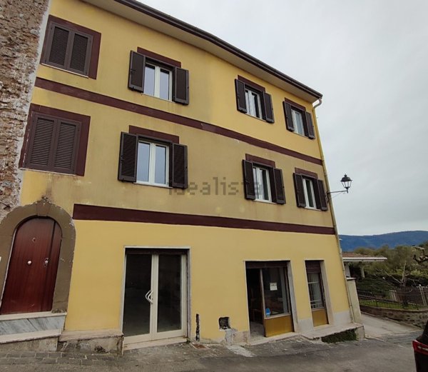 casa indipendente in vendita ad Arnara