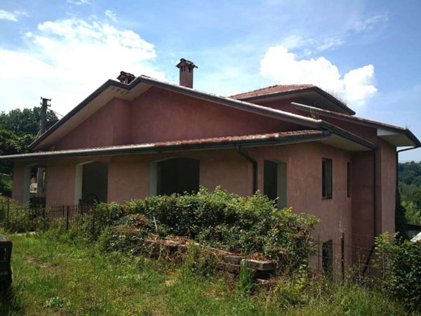casa indipendente in vendita ad Arnara