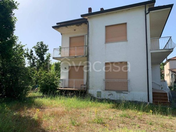 casa indipendente in vendita ad Arpino