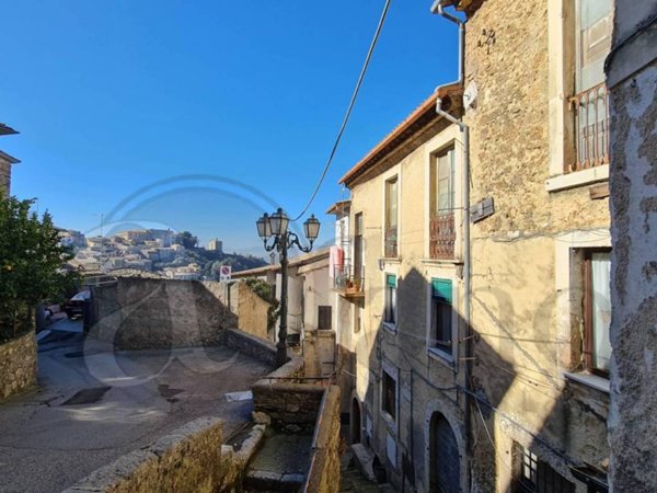 intera palazzina in vendita ad Arpino