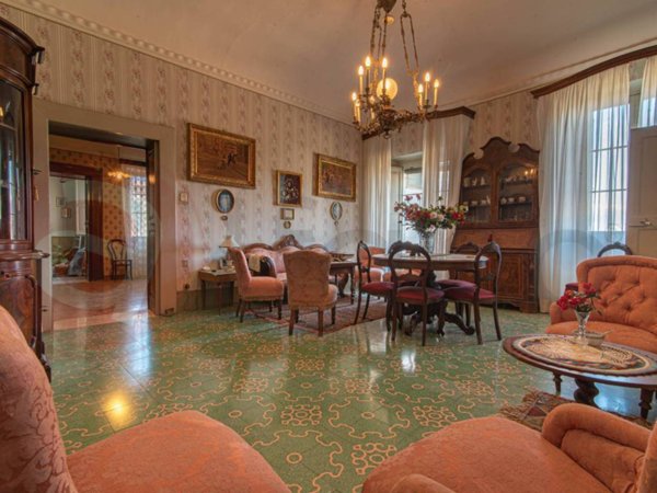 intera palazzina in vendita ad Arpino