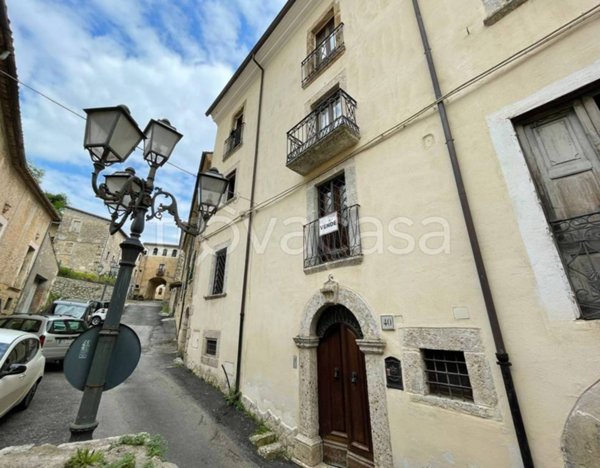 casa indipendente in vendita ad Arpino