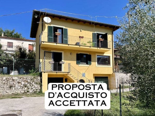 casa indipendente in vendita ad Arpino