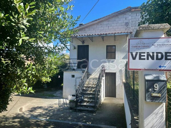 casa indipendente in vendita ad Arpino