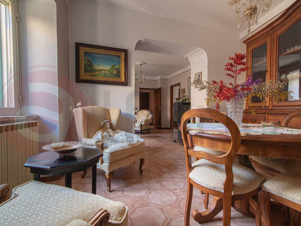 intera palazzina in vendita ad Arpino