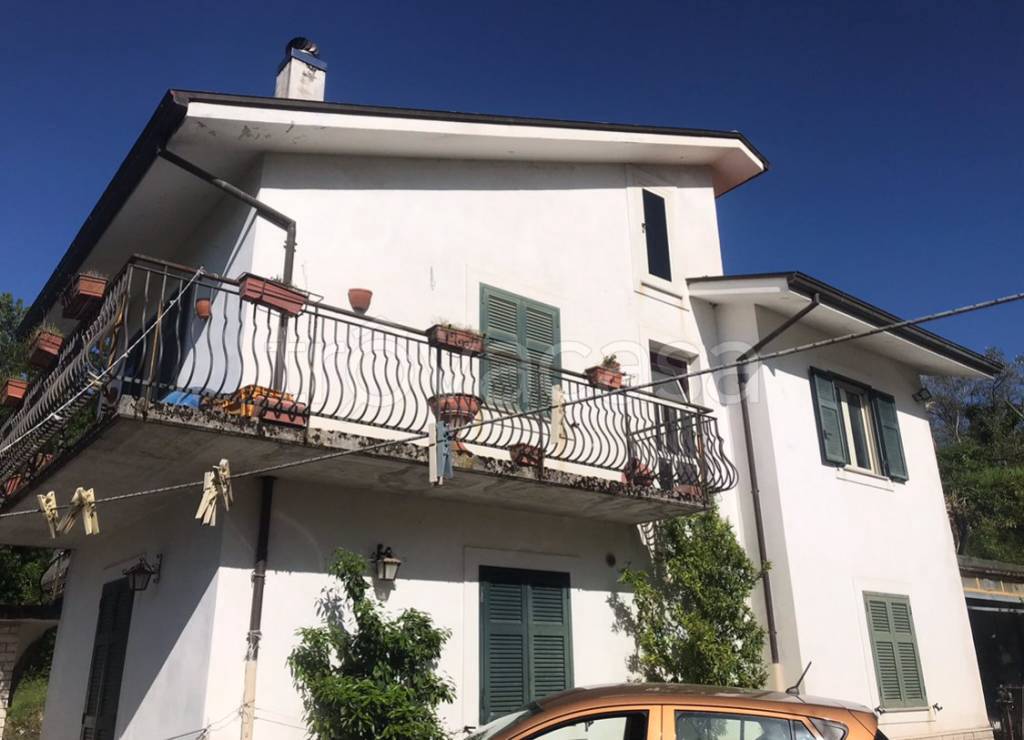 casa indipendente in vendita ad Arpino
