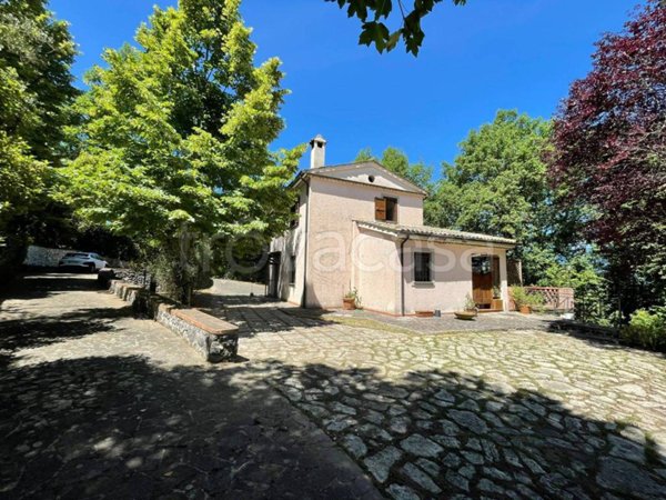 casa indipendente in vendita ad Arpino
