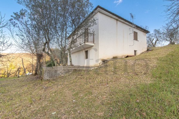 casa indipendente in vendita ad Arpino