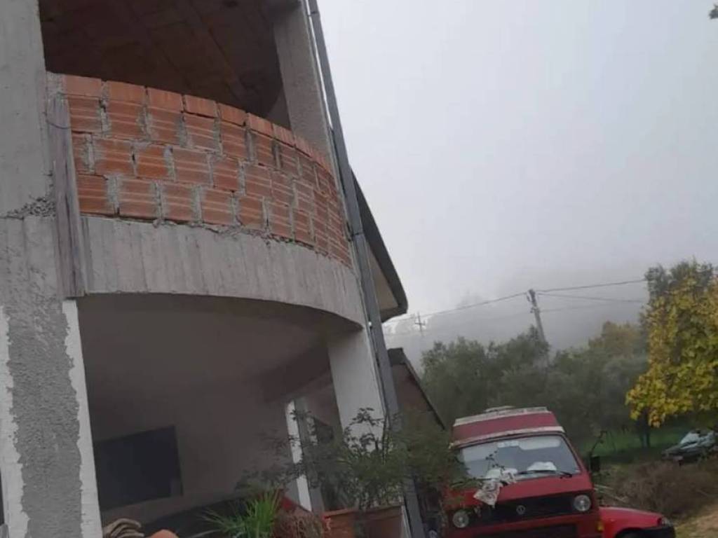 casa indipendente in vendita ad Arpino