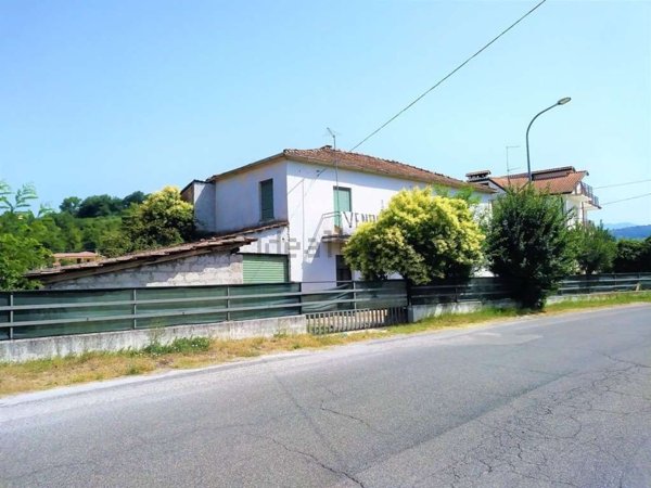 casa indipendente in vendita ad Arpino