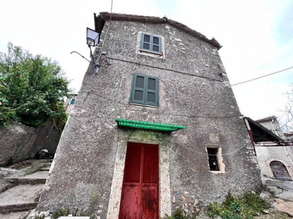 casa indipendente in vendita ad Arpino