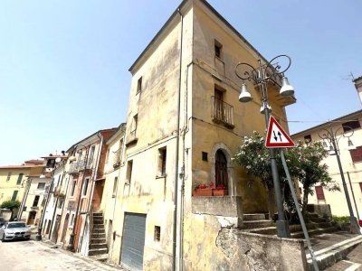 casa indipendente in vendita ad Arpino