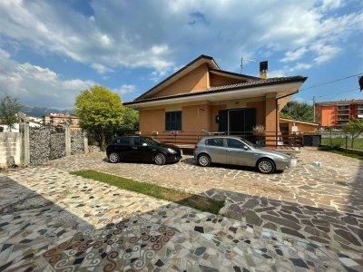 casa indipendente in vendita ad Arpino