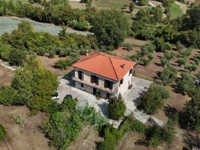 casa indipendente in vendita ad Arpino