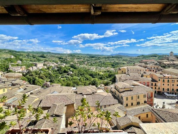 casa indipendente in vendita ad Arpino