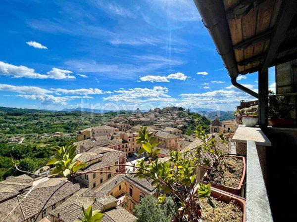 casa indipendente in vendita ad Arpino