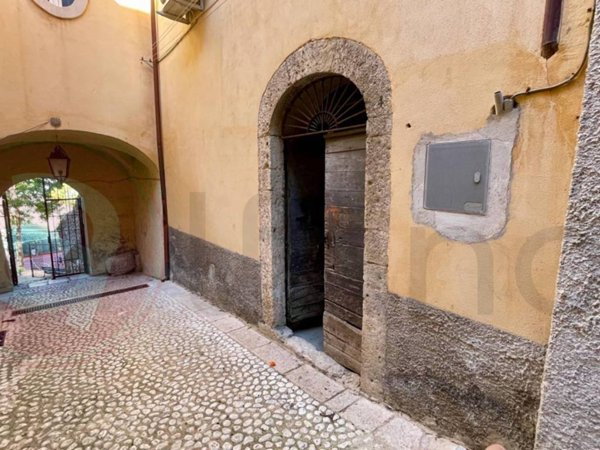 negozio in vendita ad Arpino