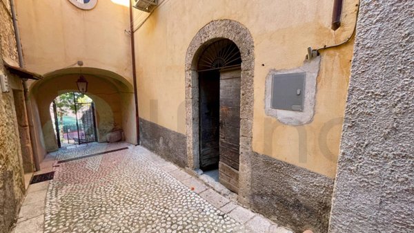 locale commerciale in vendita ad Arpino