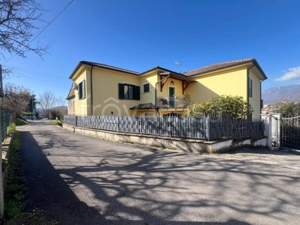 casa indipendente in vendita ad Arpino