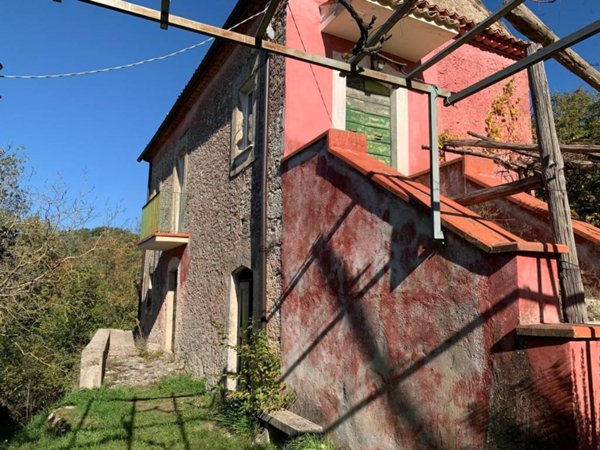 casa indipendente in vendita ad Arpino