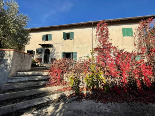 casa indipendente in vendita ad Arpino