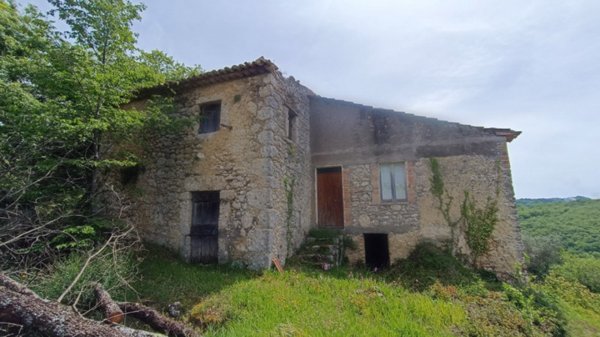 casa indipendente in vendita ad Arpino