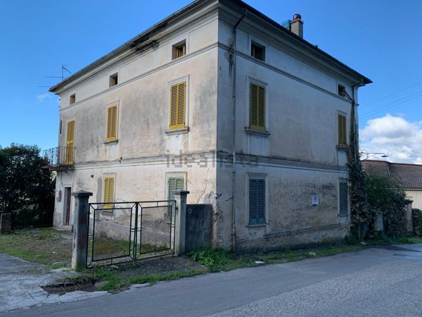 casa indipendente in vendita ad Arpino