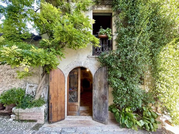 casa indipendente in vendita ad Arpino