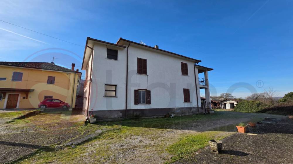 casa indipendente in vendita ad Arpino