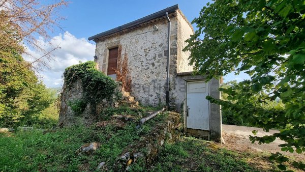 casa indipendente in vendita ad Arpino