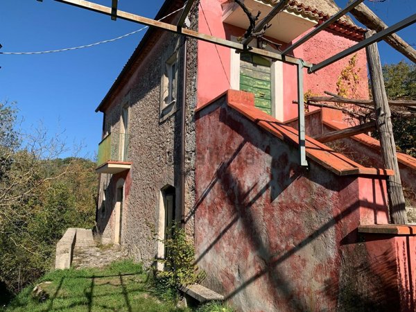 casa indipendente in vendita ad Arpino