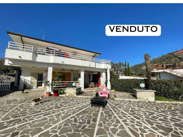 casa indipendente in vendita ad Arpino