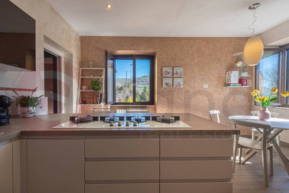 casa indipendente in vendita ad Arpino