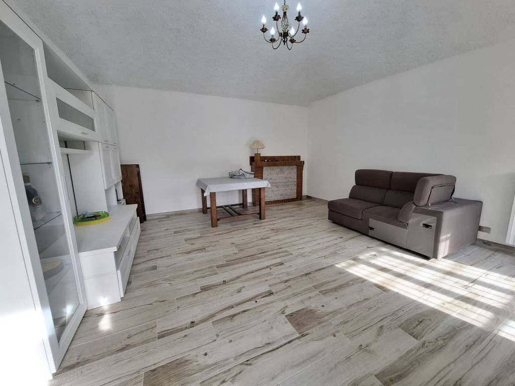 casa indipendente in vendita ad Arpino