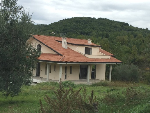 casa indipendente in vendita ad Arpino