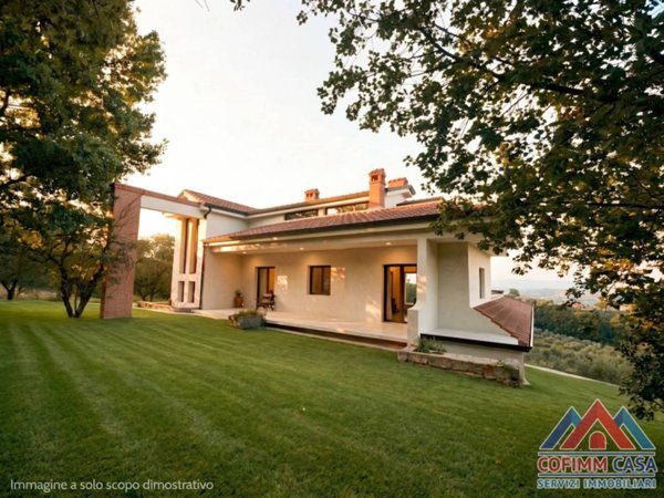 casa indipendente in vendita ad Arpino
