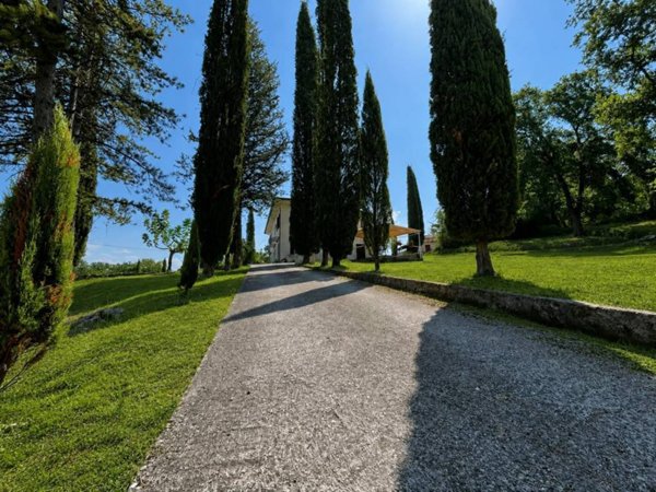 casa indipendente in vendita ad Arpino