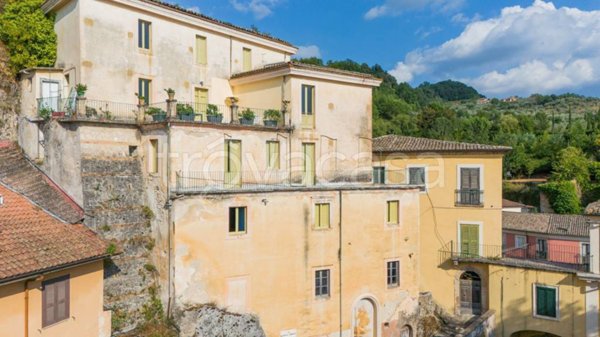 casa indipendente in vendita ad Arpino