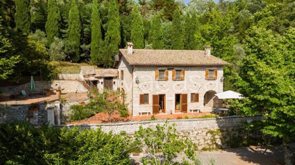 casa indipendente in vendita ad Arpino