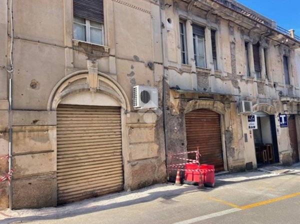 locale di sgombero in vendita ad Atina