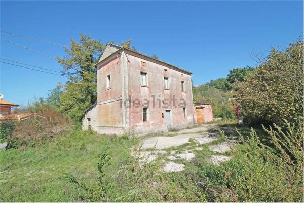 casale in vendita ad Atina in zona Rosanisco