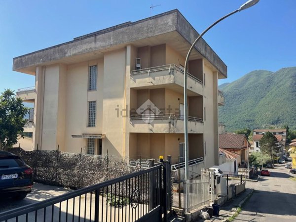 appartamento in vendita ad Atina